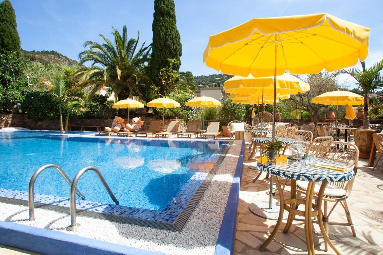 Hotel La Piscine Le Lavandou Exterior photo